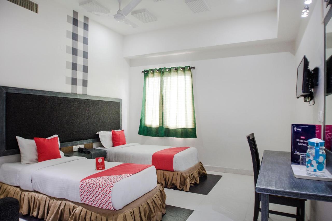 Hotel O Palak Residency Near Erragadda Metro Station Гайдарабад Екстер'єр фото