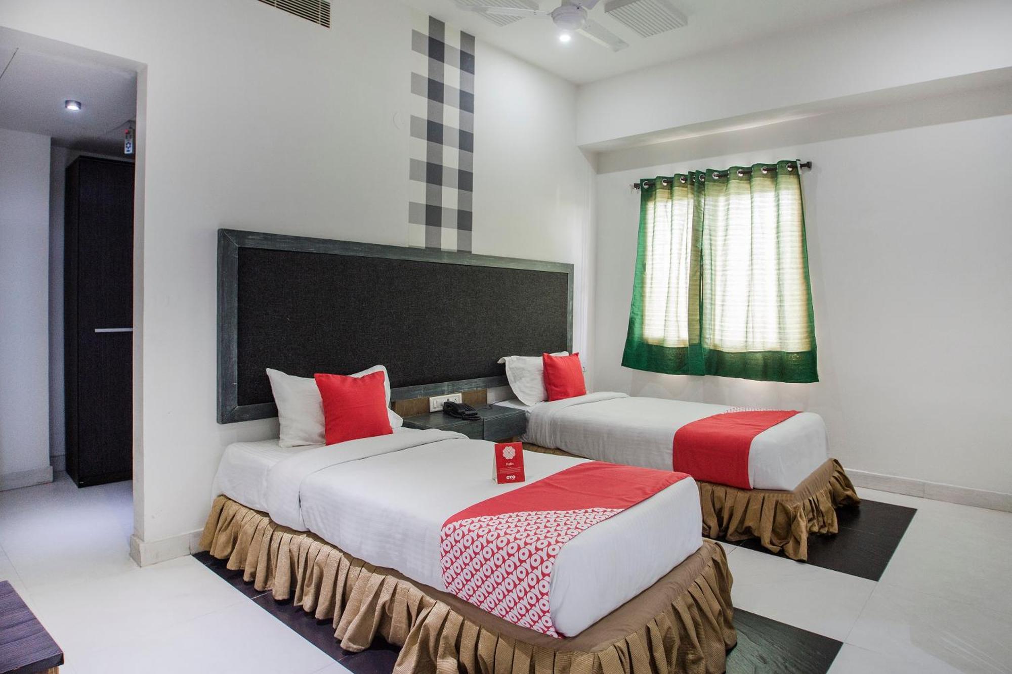Hotel O Palak Residency Near Erragadda Metro Station Гайдарабад Екстер'єр фото