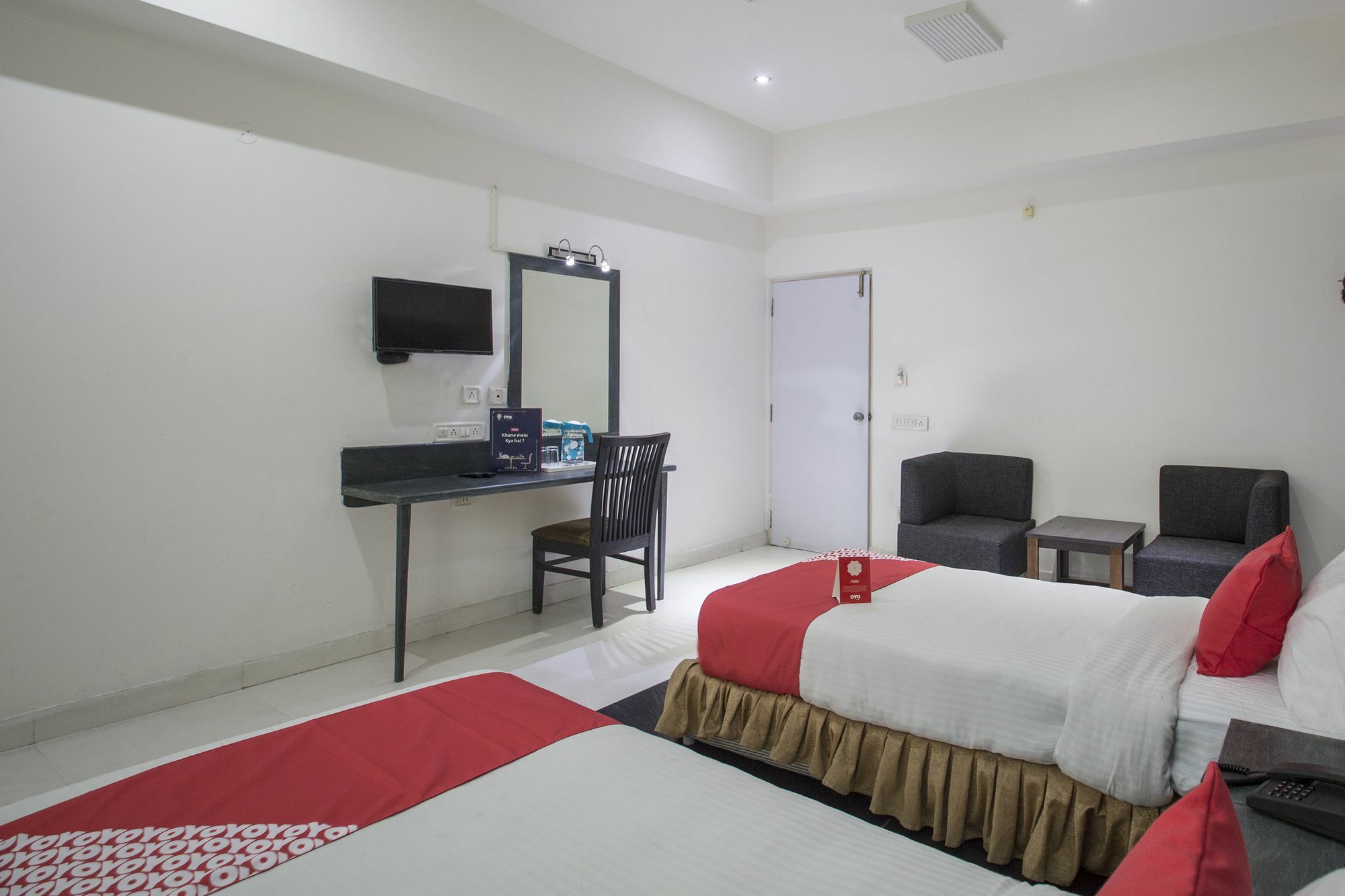 Hotel O Palak Residency Near Erragadda Metro Station Гайдарабад Екстер'єр фото